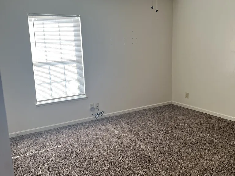 551 Syracuse Dr #B — Photo 11