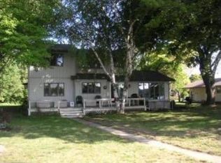 15548 Howard St, Spring Lake, MI 49456