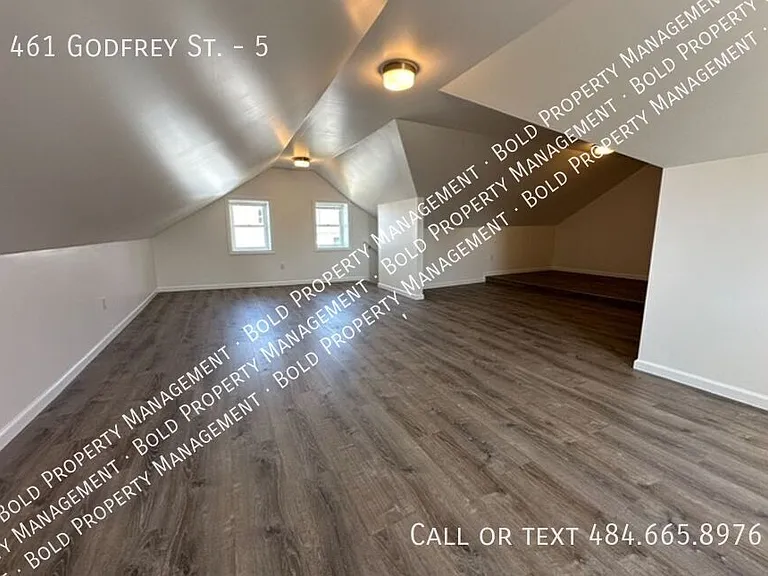 461 Godfrey St #5 — Photo 10