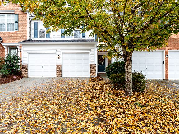2nd image of 170 Regent Pl