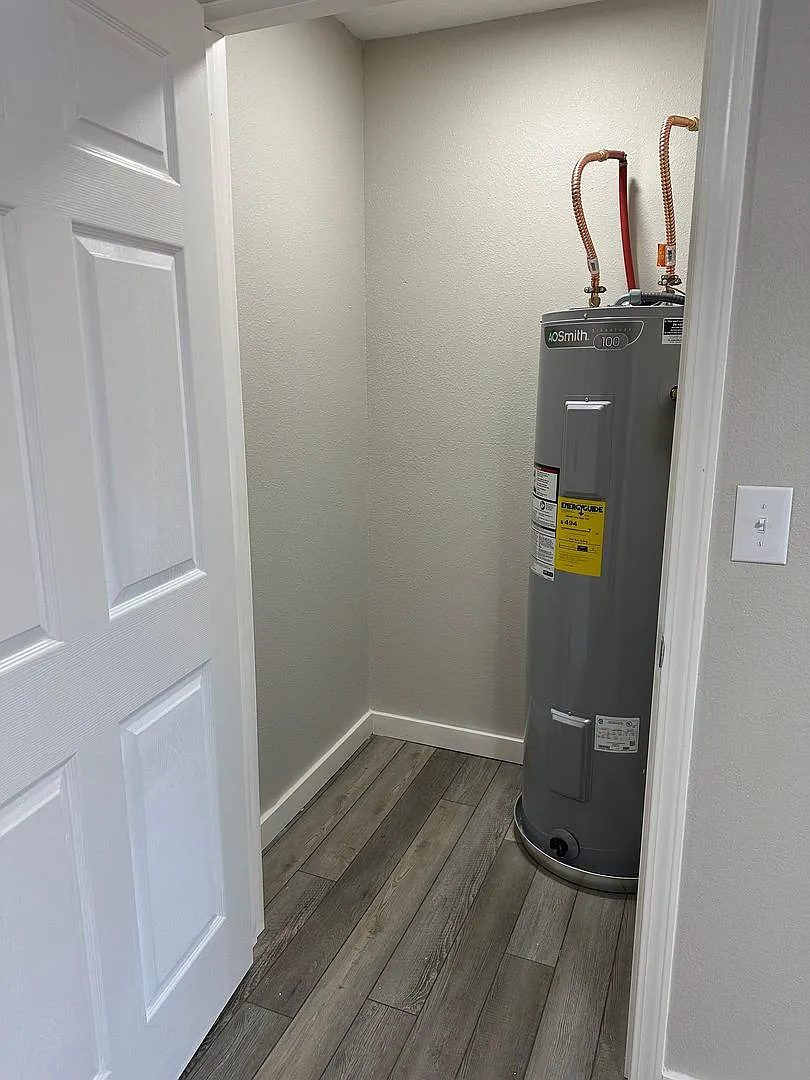 Hwy 63 N Bono Apartments — Photo 4