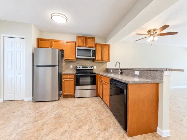 2107 SE 3rd St #2109-B, Boynton Beach, FL 33435