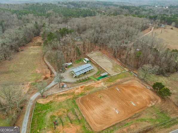 183 Merrell Rd, Carrollton, GA 30116