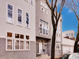 1407 W Wolfram St, Chicago, IL 60657