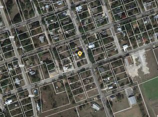 606 S Spring St, Lampasas, TX 76550