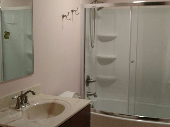 5th image of 936 N Parkview Cir