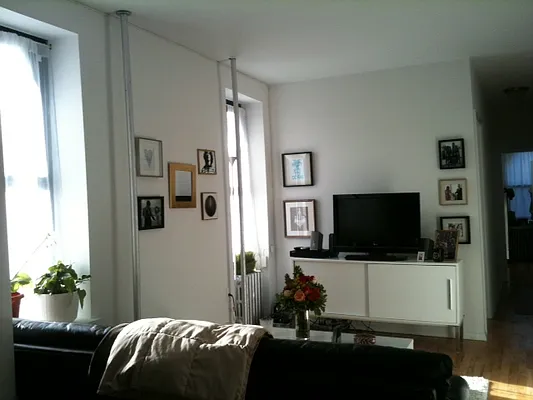 Rented by Waverly Realty Associates | media 26