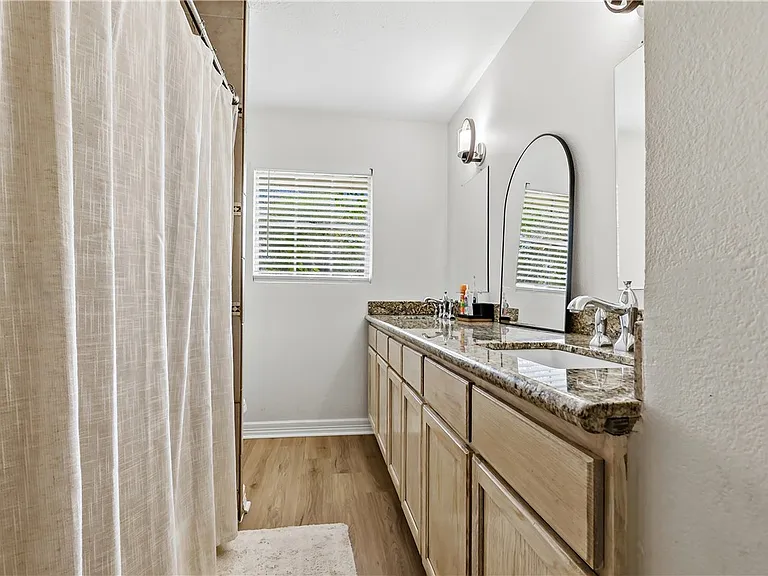 1405 Lawyer St — Photo 22