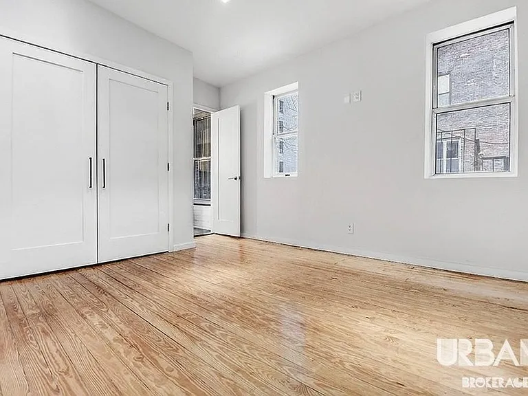 90 E 10th St #2 — Photo 11