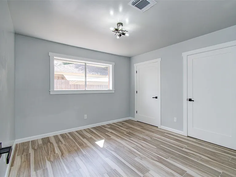 1806 Cypress Dr — Photo 14