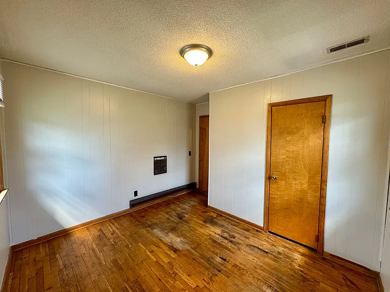 420 Jackson St. — Photo 24