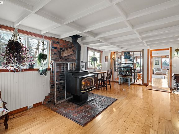 2nd image of 94104 Bellview Ln
