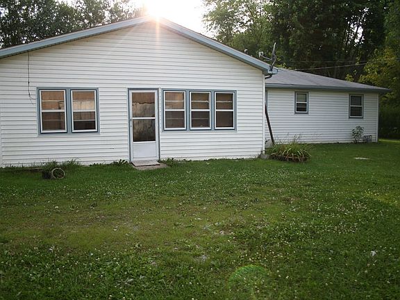Enclosed back porch area