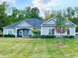 8740 Frazier Dr, Fort Wayne, IN 46818