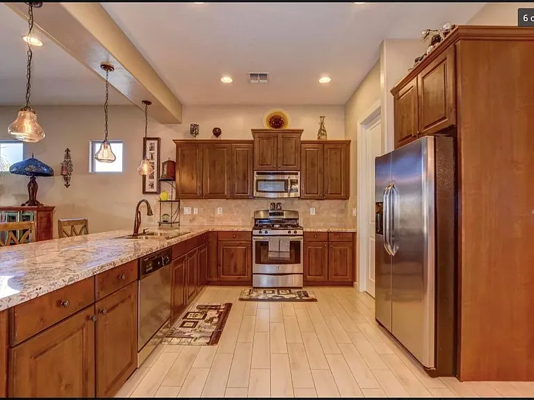 2418 Alberta Way — Photo 7