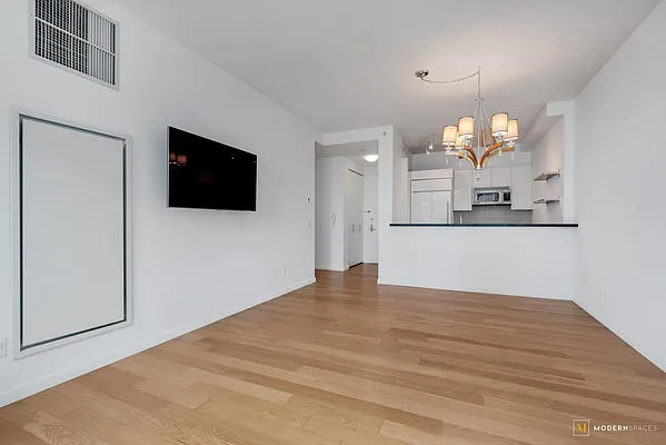 Rented by Modern Spaces | media 18