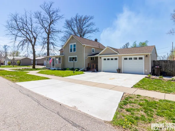 320 Kansas St, Murdock, NE 68407
