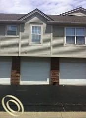 3rd image of 16515 Glenpointe Dr