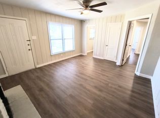 3230 Nebraska Ave, Dallas, TX 75216