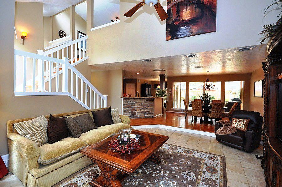 Den looking into Dining Room/Kitchen