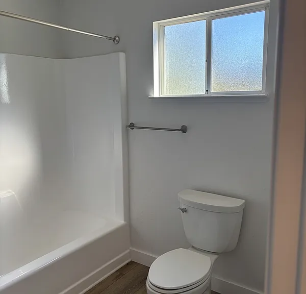 1776 Meda Ave — Photo 24