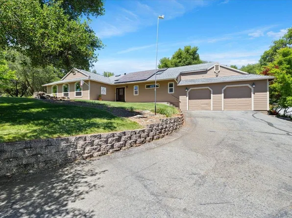 22468 W Hacienda Dr, Grass Valley, CA 95949