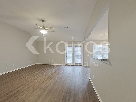 2nd image of 818 Heather Dr