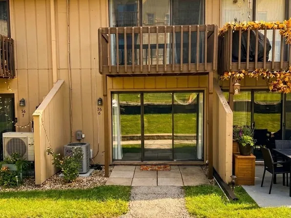 56 Vail Colony APT 6, Fox Lake, IL 60020