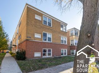 6735 N California Ave APT Gw, Chicago, IL 60645