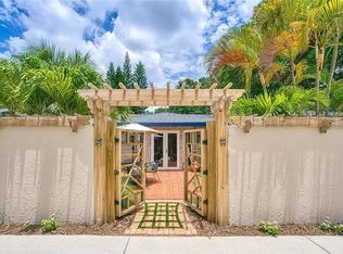 1127 S Osprey Ave, Sarasota, FL 34236