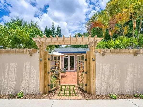 1127 S Osprey Ave, Sarasota, FL 34236