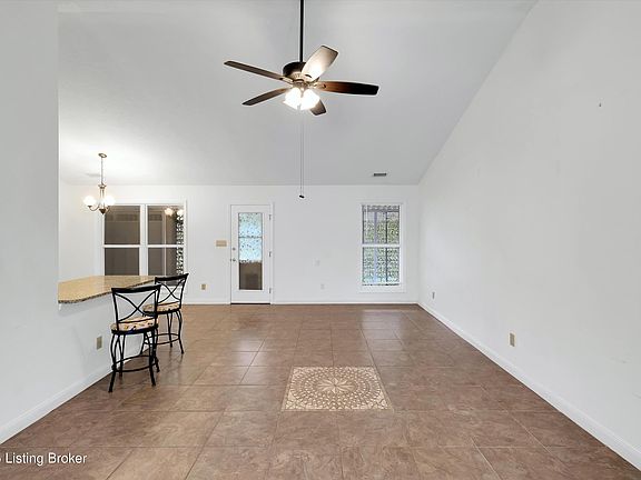 5th image of 10915 Sweet Water Dr