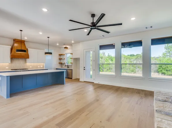 505 Aermotor Loop, Weatherford, TX 76085