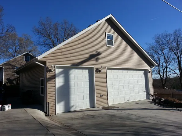 815 Pearl St, Yankton, SD 57078