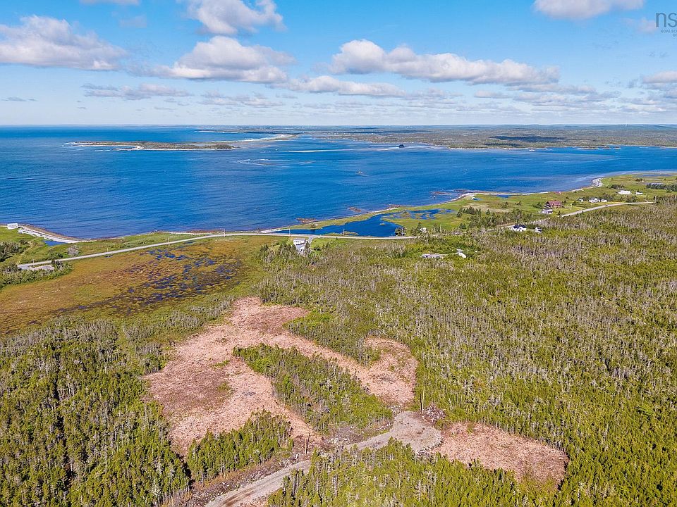 1st image of Ostrea Lake Rd #R2
