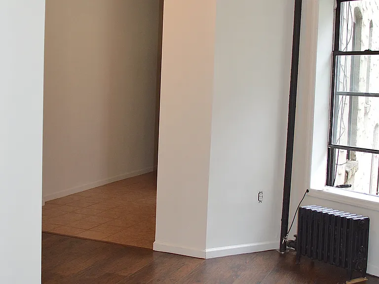 217 S 3rd St #16 — Photo 9