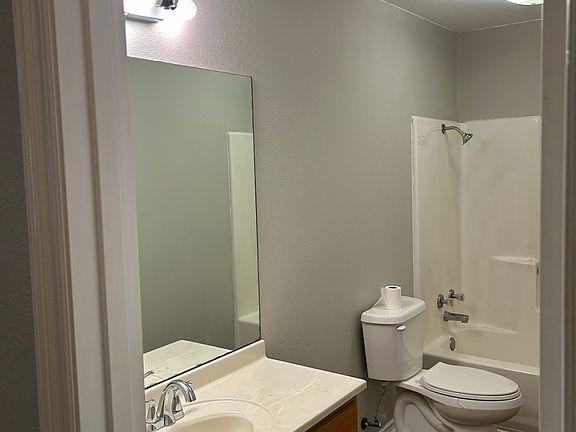 5th image of 1215 Pine Hill Dr #1215