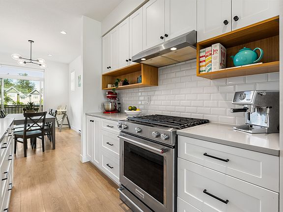 5th image of 27735 Roundhouse Dr #4
