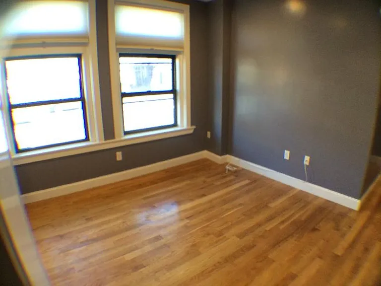 245 Harvard Ave #4 — Photo 7