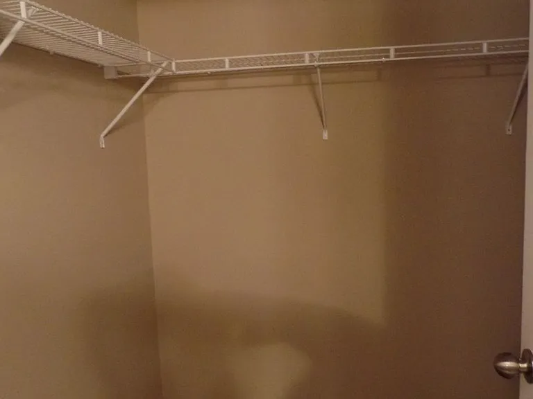 5353 Nottinghamshire Ln — Photo 8
