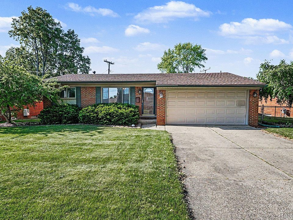 1st image of 39227 Farmhill Dr