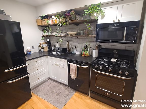 4th image of 280 North St APT 3