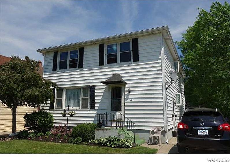 1st image of 127 Hawthorne Ave