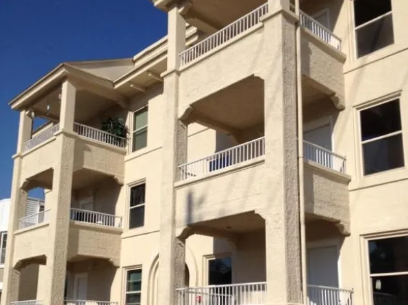 618-620 W 3rd St, Waterloo, IA 50701