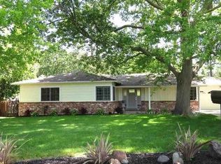 35 W Hayward Ct, Martinez, CA 94553