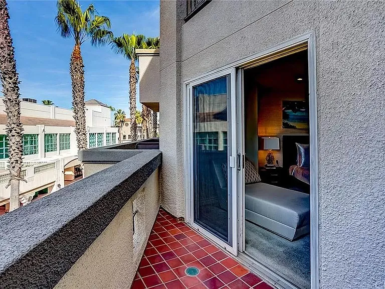 200 Pacific Coast Hwy #328 — Photo 19