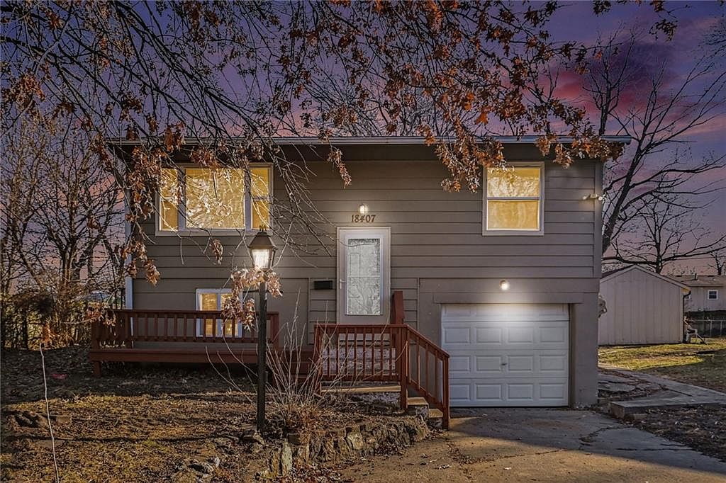 18407 E Lexington Rd, Independence, MO 64058 | Zillow