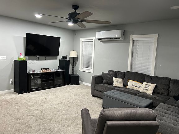 3rd image of 820 14th Ave S #1