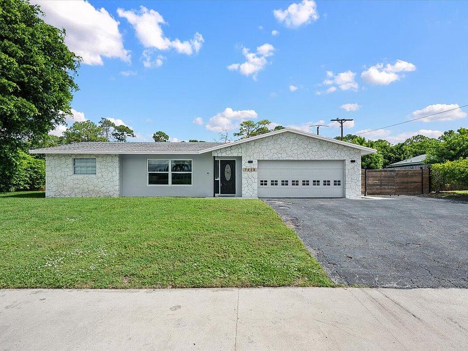 1st image of 7423 Oakmont Drive