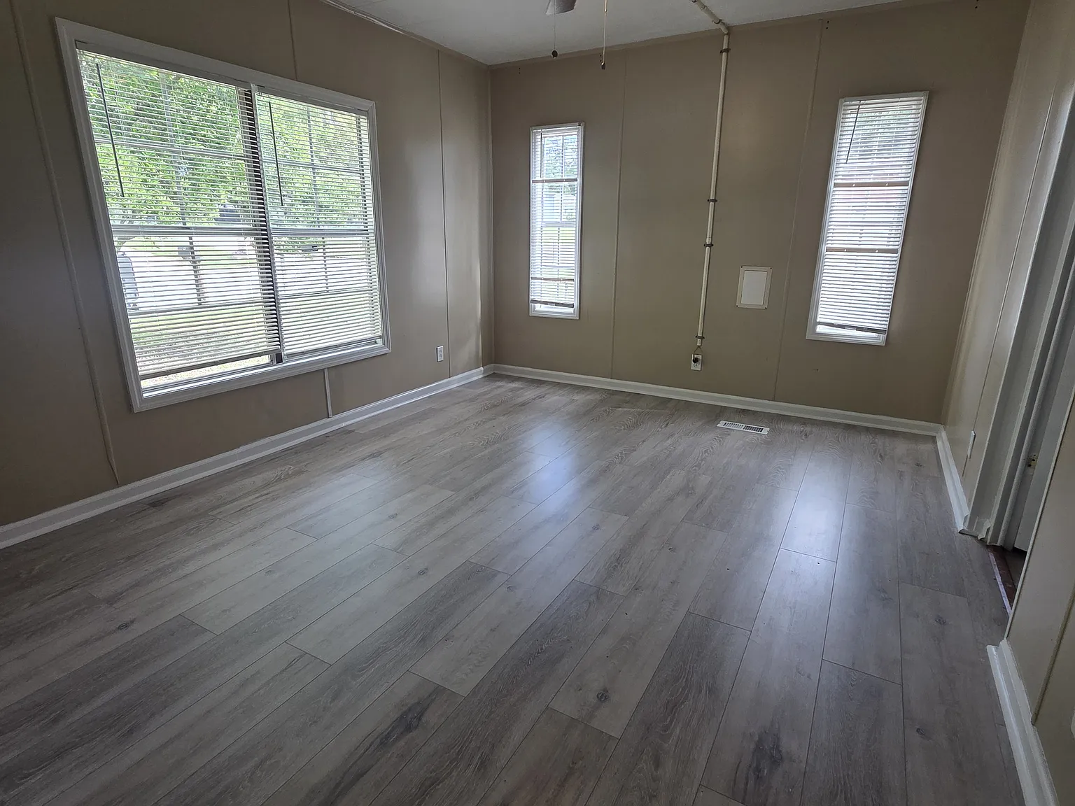 3526 Highview Court - 1 — Photo 3